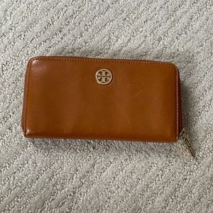 Tory Burch Wallet